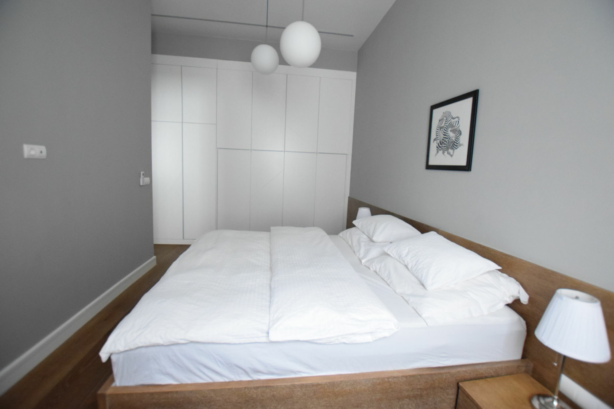 Hi5 - Luxury Suits Apartment *