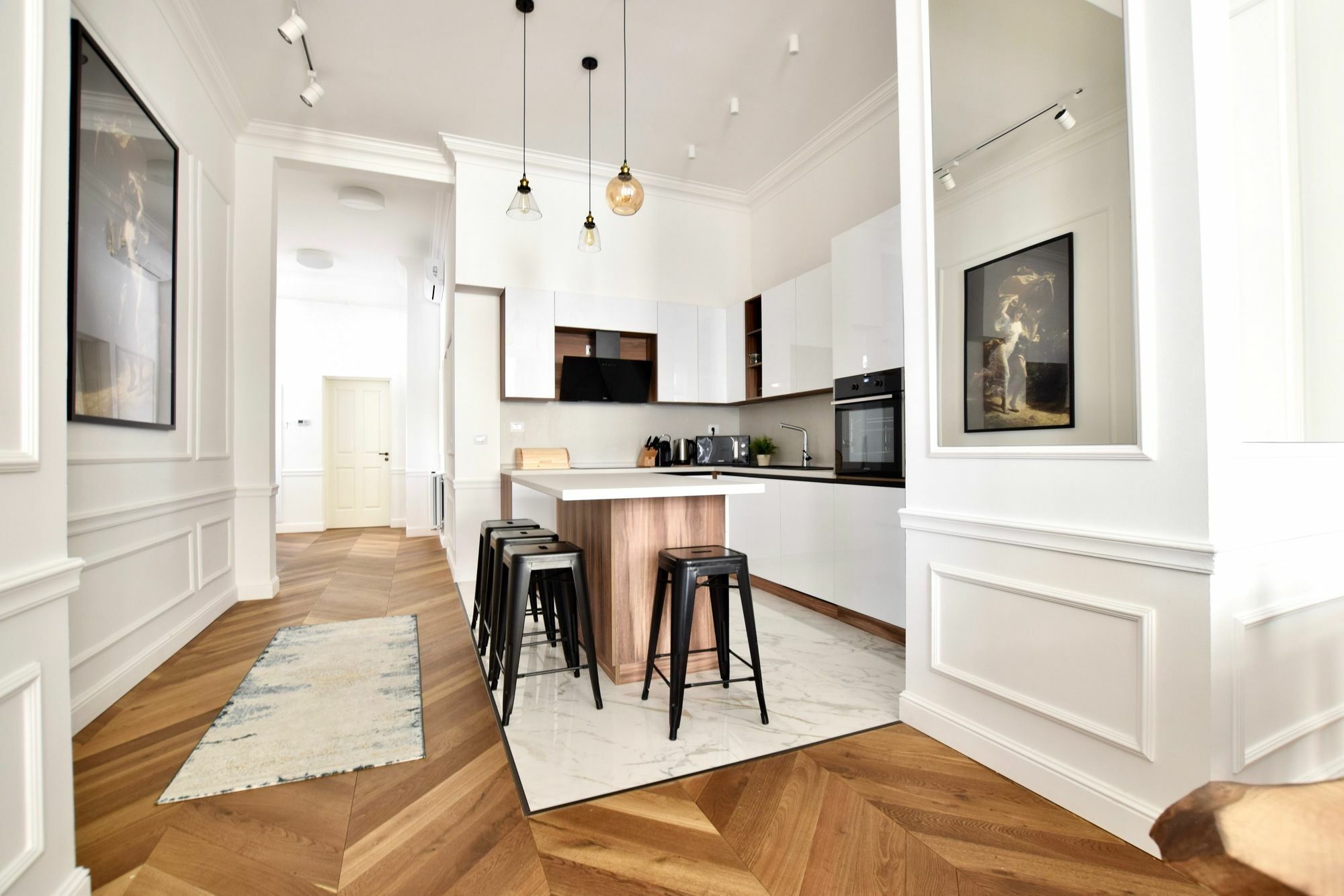 Hi5 - Luxury Suits Apartment *